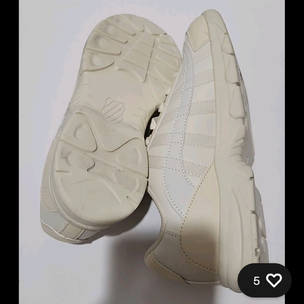Women's Cream Sneakers - Picture 4 of 4
